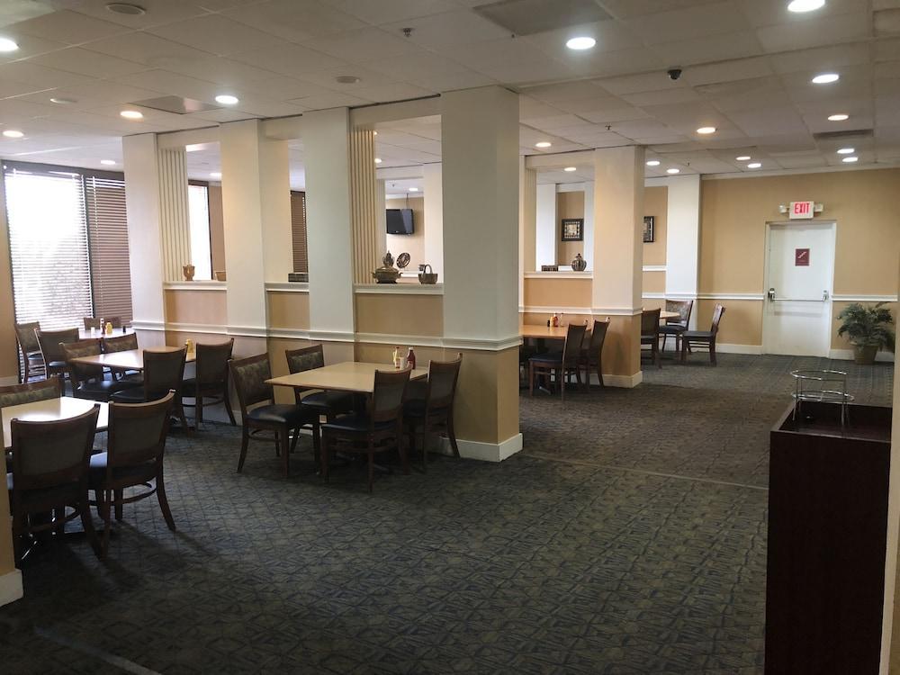 Wyndham Garden Atlanta Airport Hotel College Park Buitenkant foto